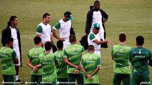 Coelho sonha com liderança no Mineiro para esquecer eliminação precoce.