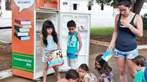 Projeto Transforma geladeiras sem uso em bibliotecas comunitárias