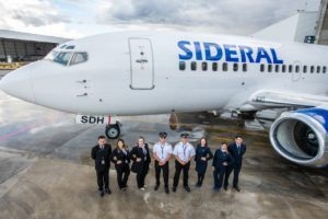 Conheça o avião de luxo que levou os jogadores do Cruzeiro para a Venezuela; confira as fotos