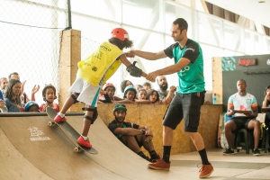 Academia do skate completa dois anos com mais uma temporada gratuita no Shopping Estação BH