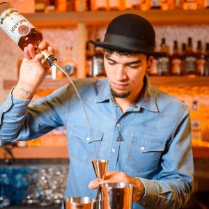 “O Bartender Brasileiro, uma visão Criativa”