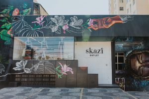 Skazi reformula seu outlet e recebe peças da Tufi Duek