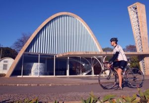 Conheça 20 lugares para pedalar e conhecer a cidade em Belo Horizonte