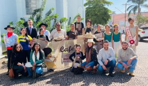 Guima celebra o Dia Nacional do Café em desfile pelos 130 anos da cidade de Patos de Minas