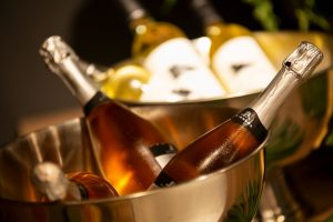 Loja Wine BH recebe grupos para happy hours e aniversários