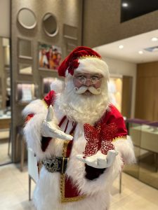 PAPAI NOEL CHEGA AO CORAÇÃO DE BÊAGÁ NA MANHÃ DESTE DOMINGO, DIA 6, EM MEIO A SERES FANTÁSTICOS