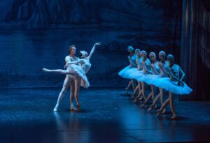 O Lago dos Cisnes  Apresentação da Companhia Ballet Clássico de São Petersburgo